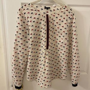 Talbots ❤️⚓️💙 nautical flag print blouse 😎Size 6